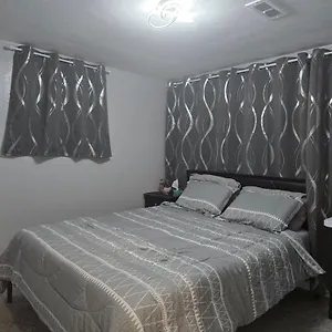  Habitación en casa particular Falstaff Canadá